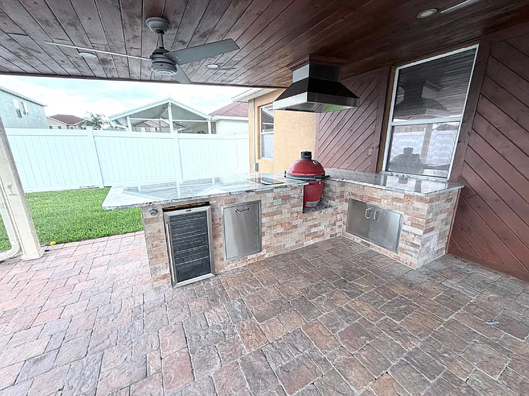 3227 Ogden Dr — Photo 18