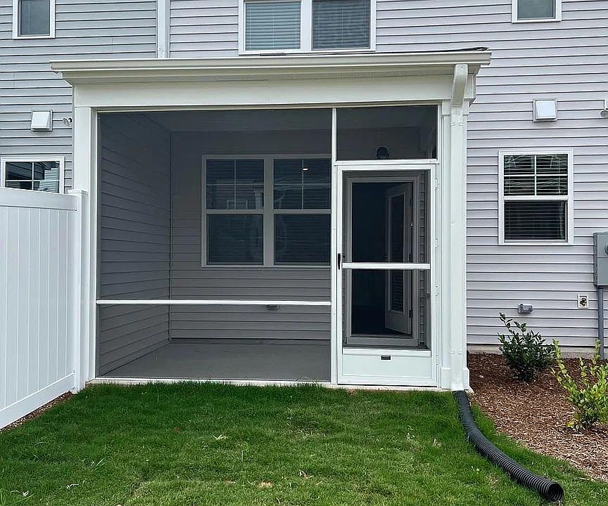 1st image of 1044 Gemma Dr