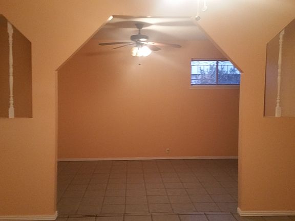 Family room/Dining room