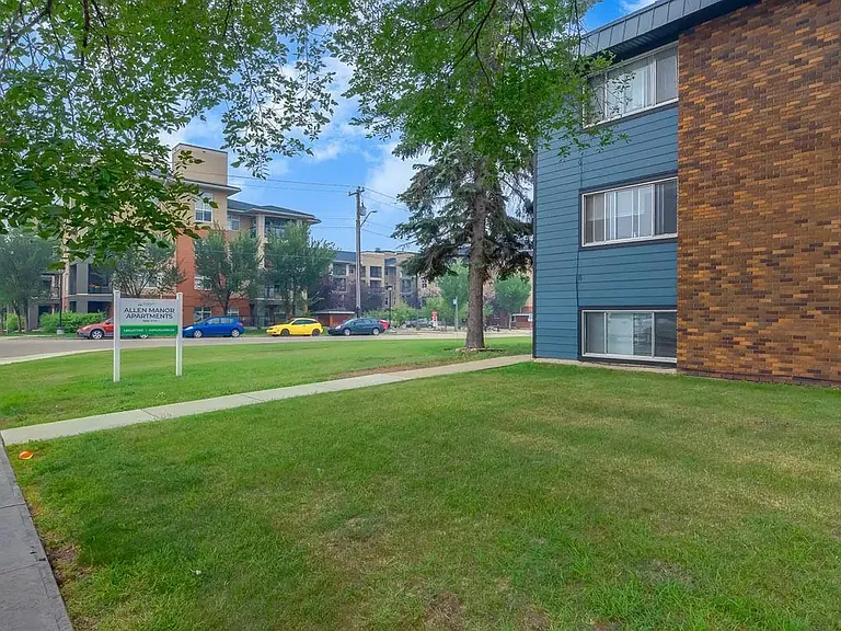 7920 71st St NW #101 — Photo 16