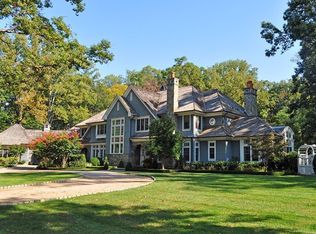 8801 Persimmon Tree Rd, Potomac, MD 20854