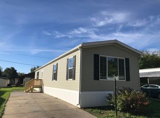 131 Carefree Ln, Cheektowaga, NY 14227