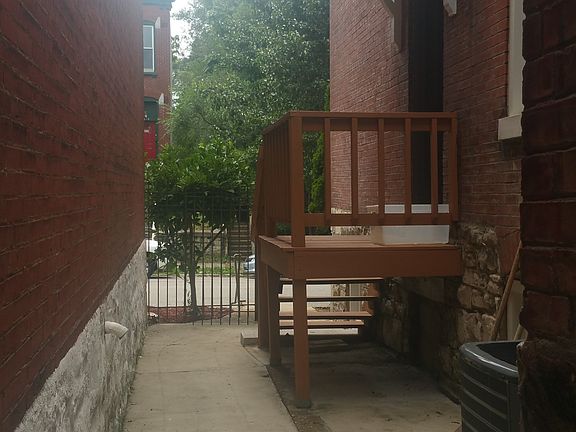 2nd image of 2639 Ann Ave