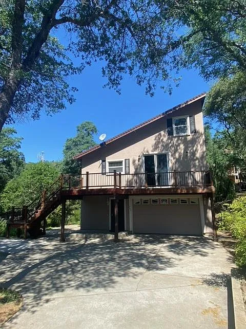 363 Kipps Ln