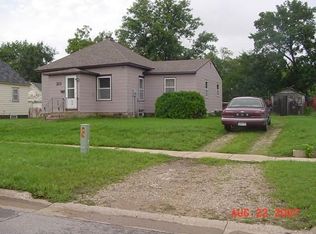 215 4th Ave N, Estherville, IA 51334
