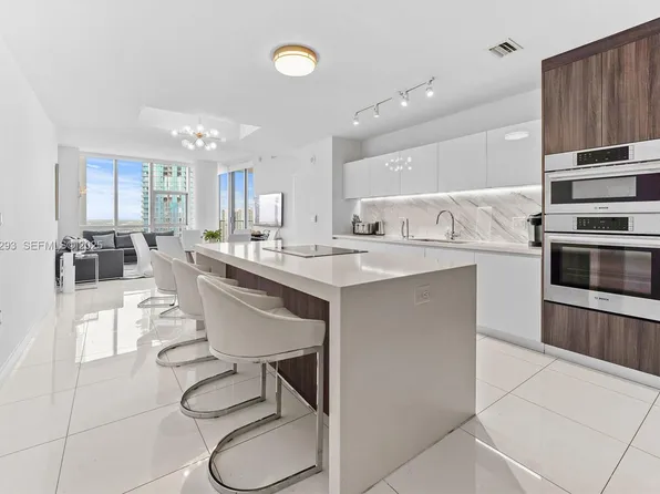 851 NE 1st Ave #2601, Miami, FL 33132