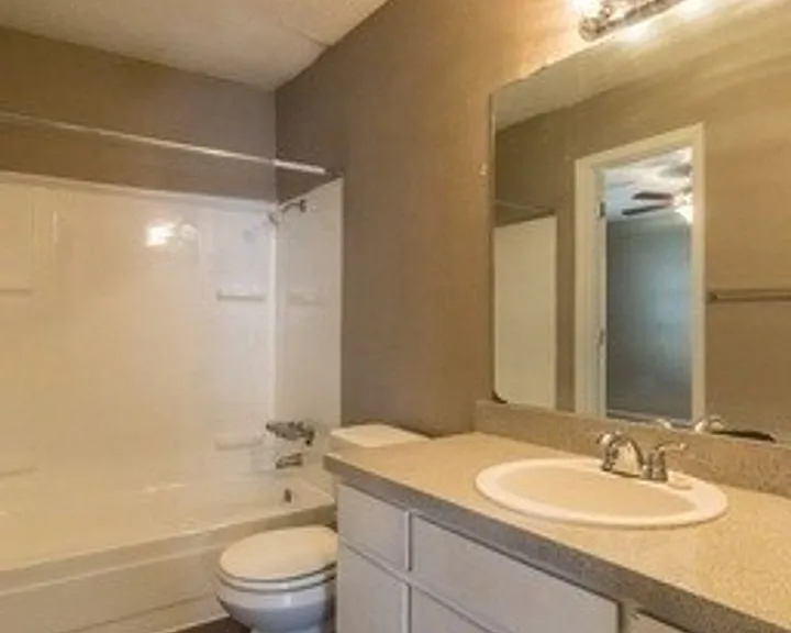 5121 Donnelly Ave #B — Photo 3
