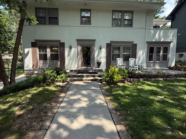 6011 Central St, Kansas City, MO 64113