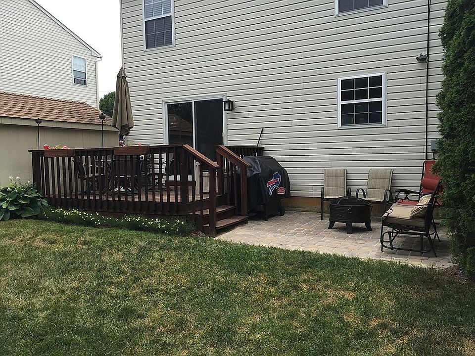 2nd image of 103 E George St