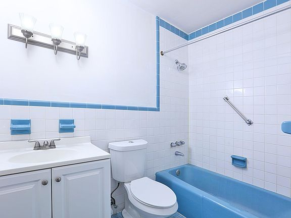 5th image of 11 NE 204th Street #24