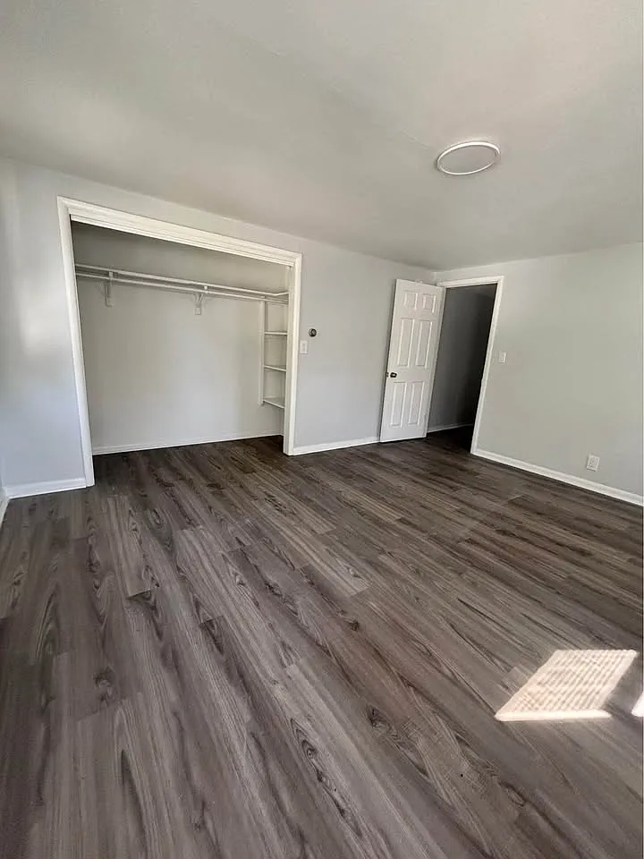1214 W Waldo Ave — Photo 3