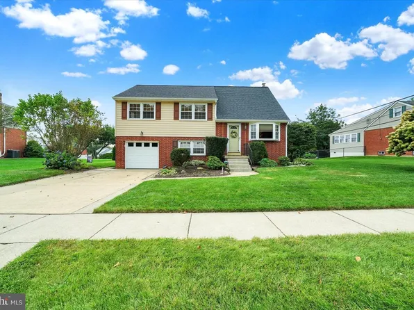704 Dorcaster Dr, Wilmington, DE 19808