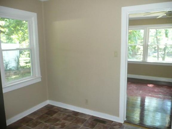 5th image of 707 Woodlawn Dr
