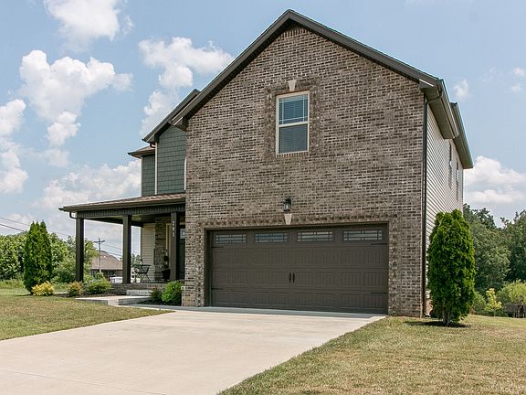 3rd image of 201 Ivy Bend Cir