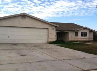 1402 Armstrong Dr, Hanford, CA 93230