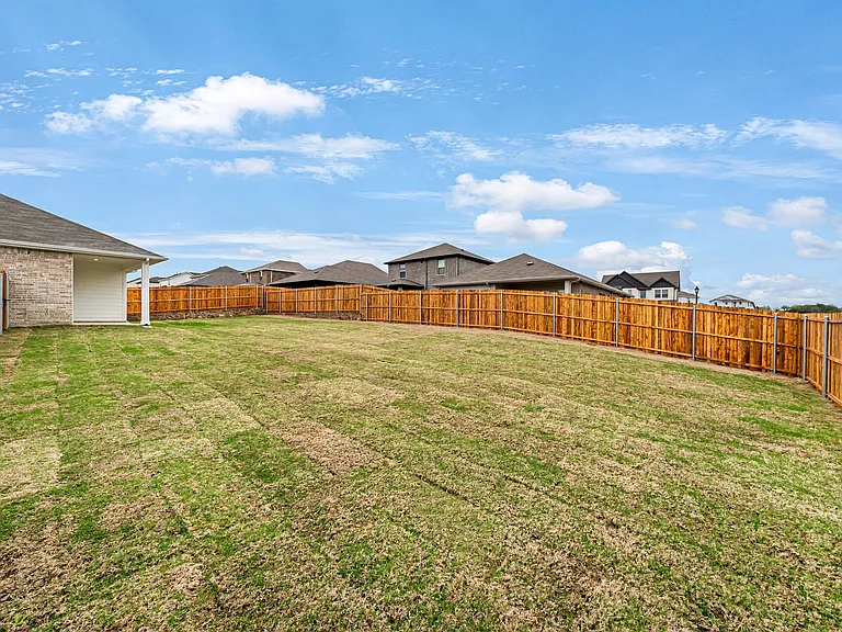 417 Martell Rd — Photo 25