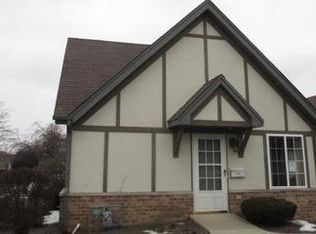 1724 Willow Circle Dr, Crest Hill, IL 60403