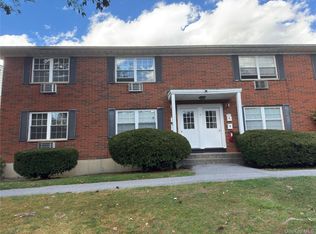 5 Wildwood Dr APT 5C, Wappingers Falls, NY 12590