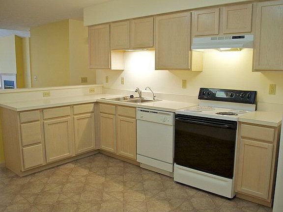 5th image of 1820 Whippoorwill Ln