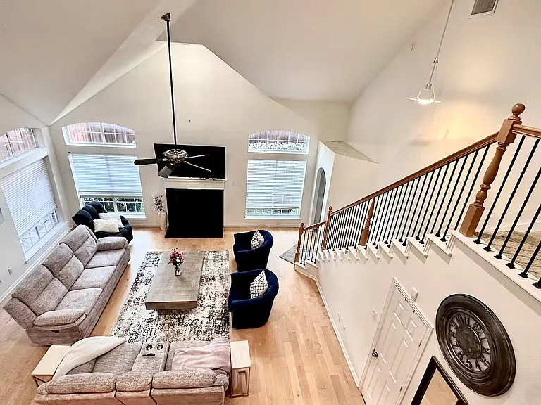1237 Tioga Dr — Photo 12