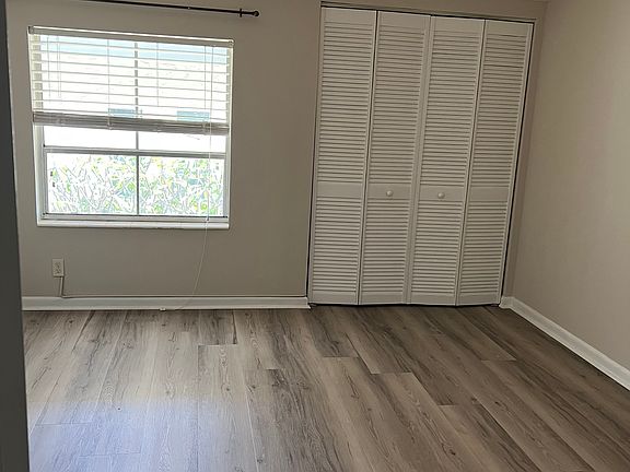 4th image of 4221 La Palma Ct