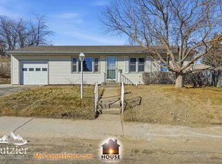 2956 Knollwood Dr, Casper, WY 82604