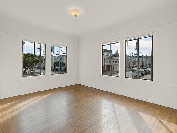 3rd image of 3208 Anza St #3202