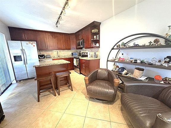 3rd image of 294 Arabian Rd #294