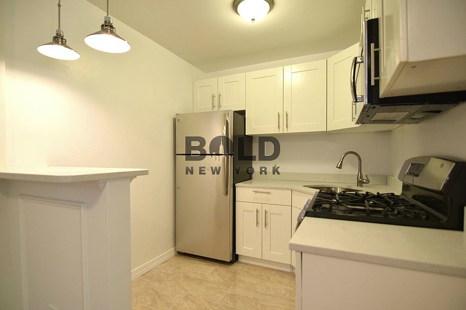 1st image of 360 W 47th St APT 04C