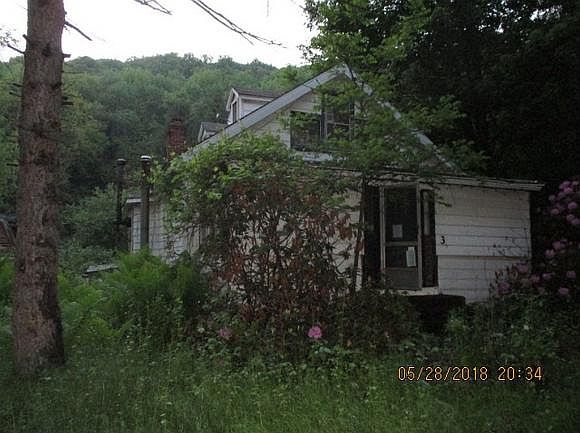 2nd image of 3 Glen Mary Dr