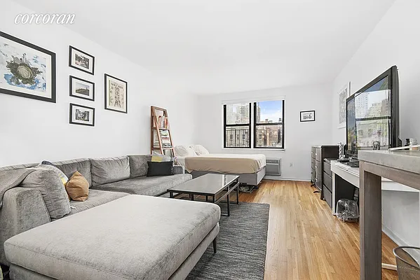Rented by Compass | media 6