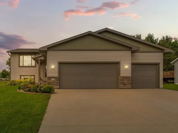 308 Skogen Ln, Kenyon, MN 55946