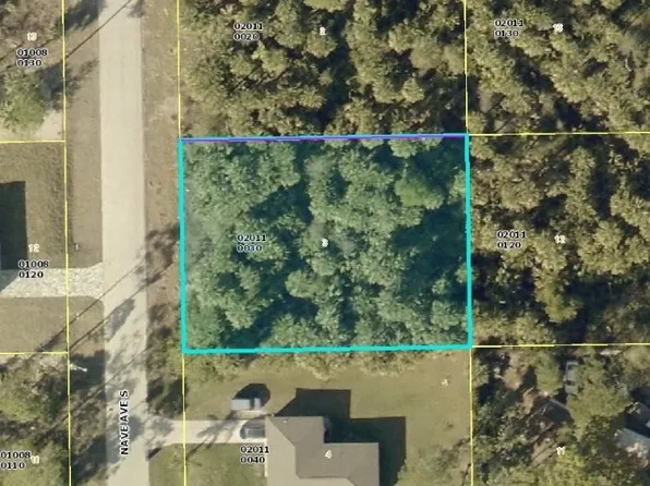 1055 Lilac St E, Lehigh Acres, FL 33974