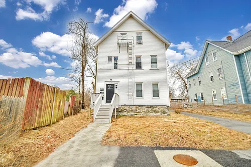 35 Newcomb Pl #2 Photo 1