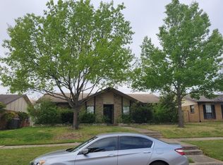 5253 Ragan Dr, The Colony, TX 75056