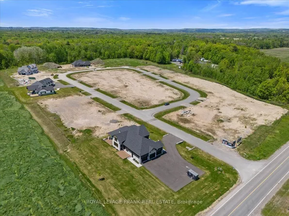 5422 Winfield Dr, Pt Hope, ON L1A 3V5