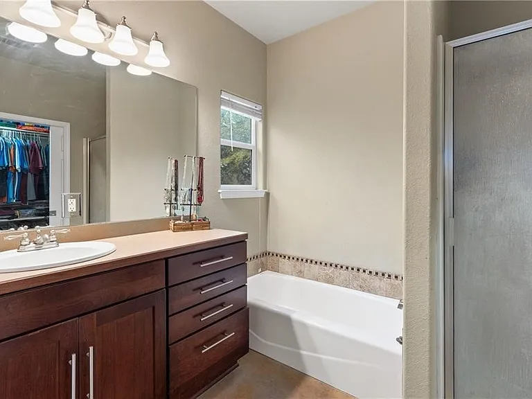 107 E Dawn Dr — Photo 10