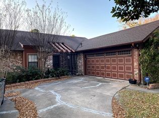 2210 Briarport Dr, Houston, TX 77077
