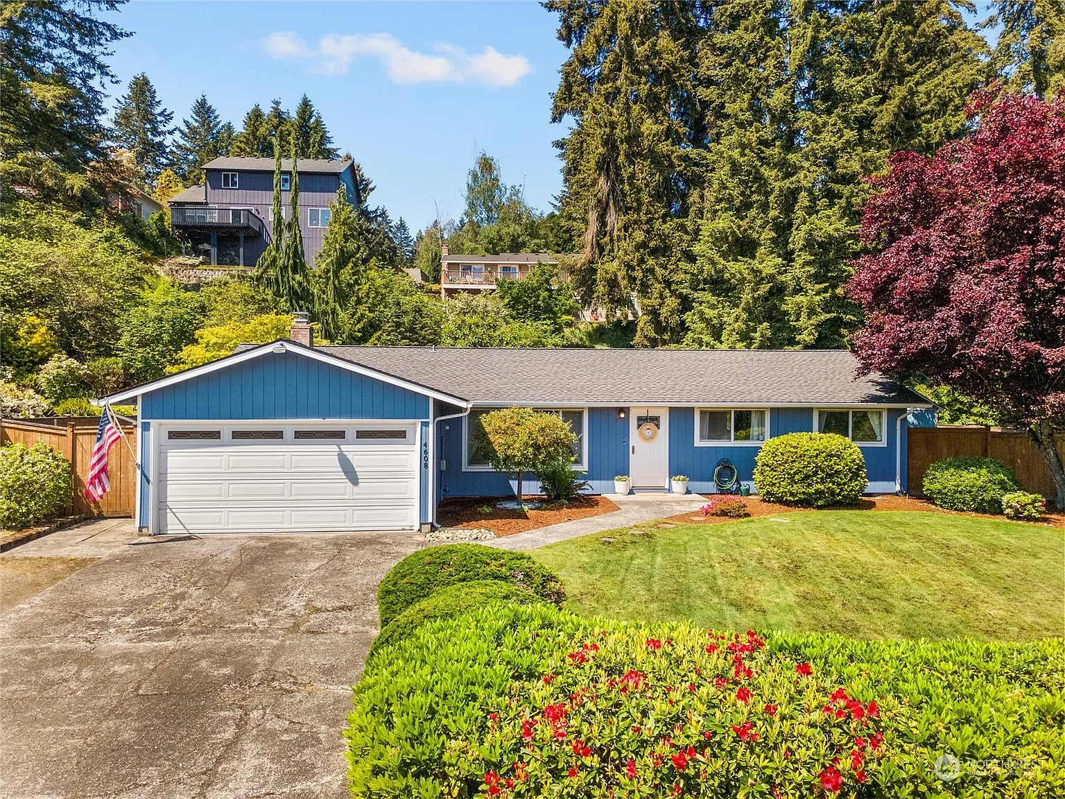 4608 Alameda Avenue W photo 1