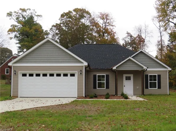 703 Archdale Dr, Lexington, NC 27292