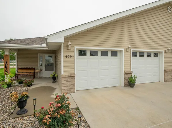 409 Maupin Ln, Sergeant Bluff, IA 51054