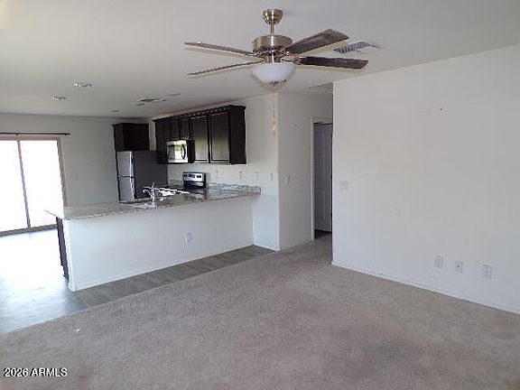 4th image of 360 S OAK Street
