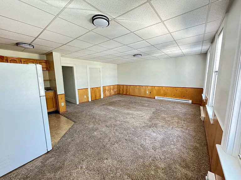 120 E Market St #2 — Photo 2