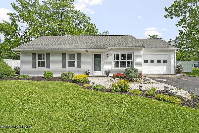 2nd image of 11 Thatcher Drive