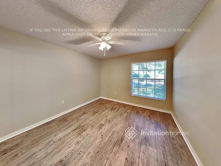 1402 Whispering Woods Way — Photo 11