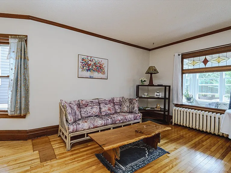 Minnehaha Ave W — Photo 6