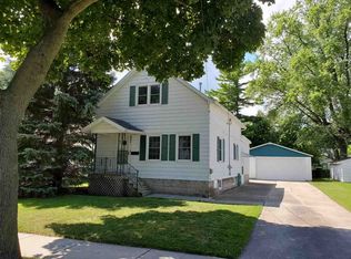 218 Oak Grove Ave, Green Bay, WI 54302
