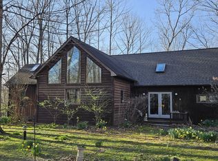 205 May Apple Ln, Carbondale, IL 62903