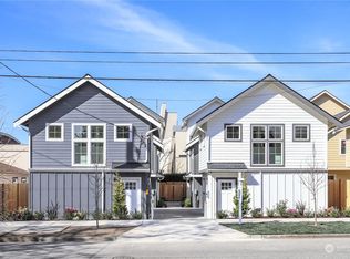 9031 15th Ave SW, Seattle, WA 98106