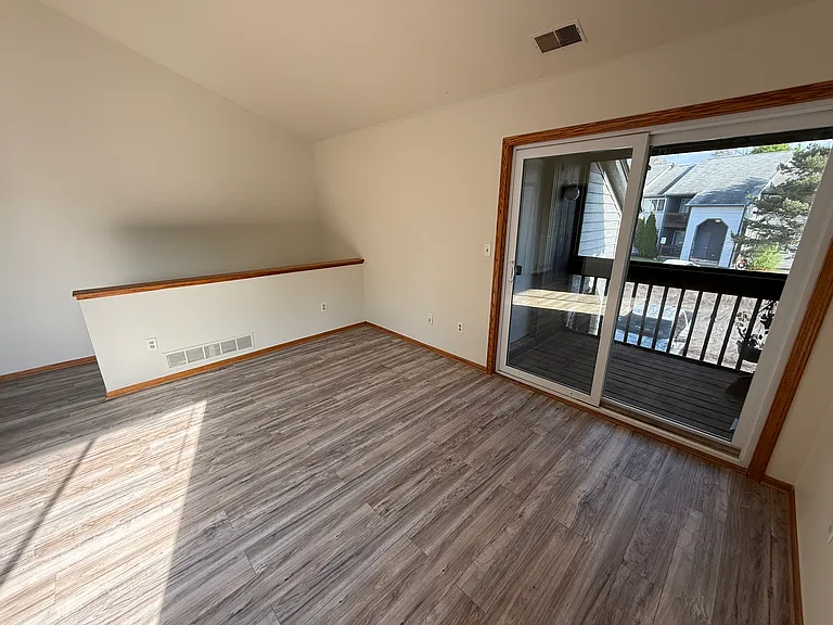 45850 Cass Ave #3 — Photo 5